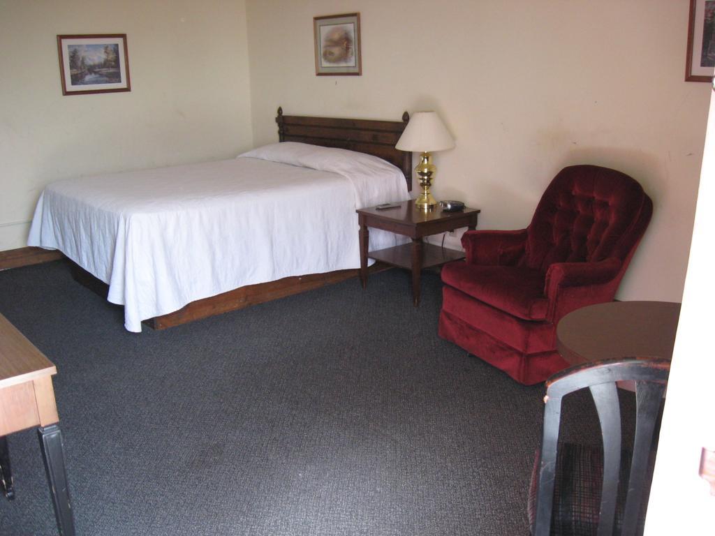 Candlelight Inn Scottsbluff Phòng bức ảnh